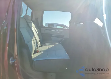 2025 Ram 1500 Laramie z USA, uszkodzony, nr VIN 1C6SRFJP4SN579682